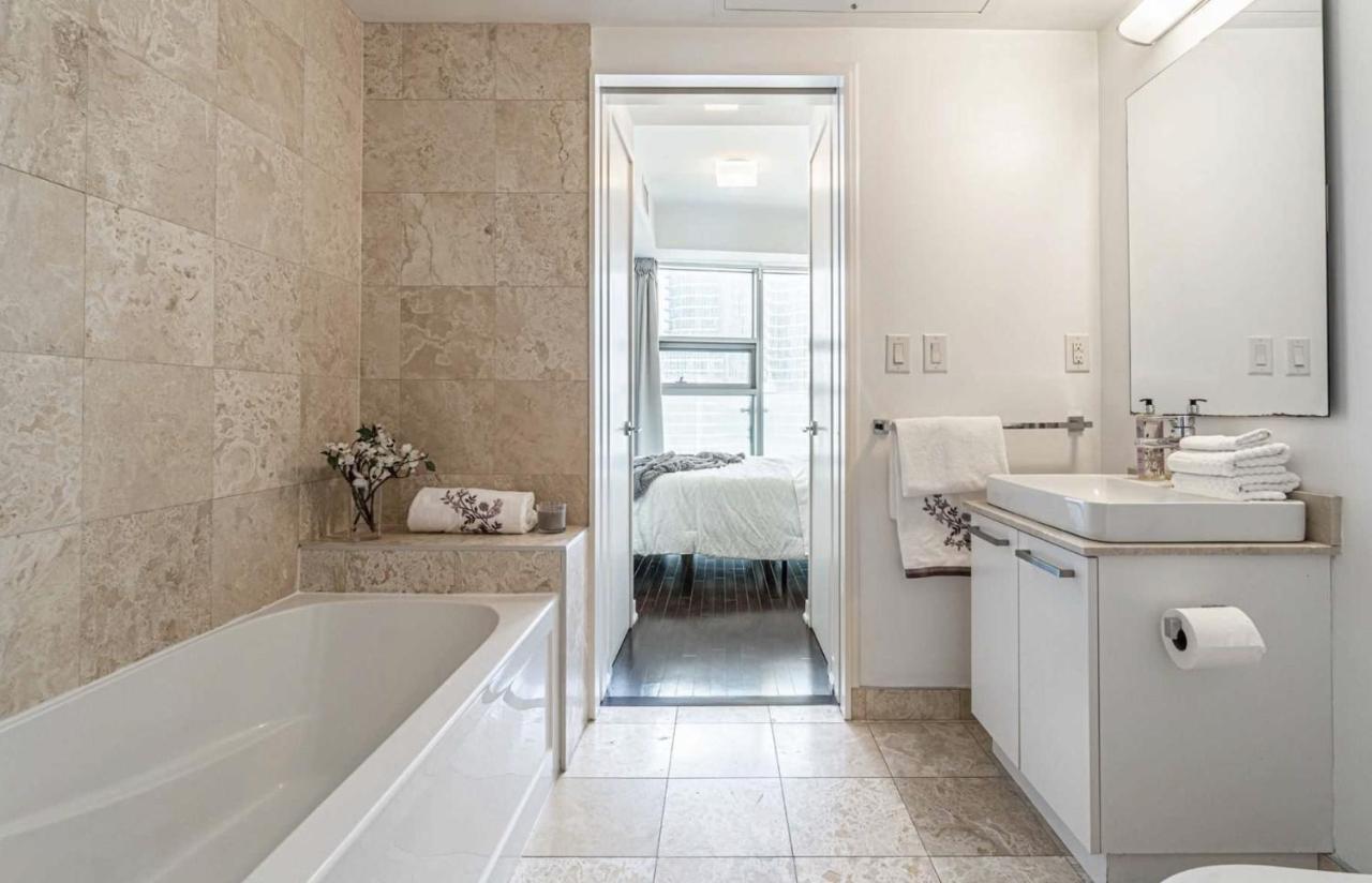 Central Condo In The Heart Of Toronto Ngoại thất bức ảnh
